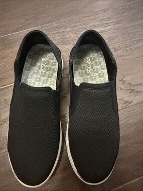 OluKai Women's Black Slip-On Knit Sneakers with White Sole